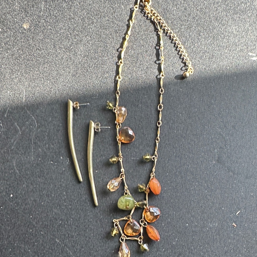 Elegant Gold and Multicolor Necklace and Earring Set